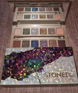 Urban *Stoned Vibes Palette* Decay Vegan Eyeshadow *Boxed & New & Genuine* - Picture 1 of 1