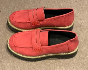 New & Unworn. Women’s Faux Suede Pink Moccasins UK Size 5.5 EU Size 38 - Picture 1 of 5