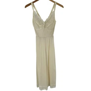 Vintage Vasssarette Ecru Nylon and Lace Underwire Slip Size 36 D Pin Up MCM - Picture 1 of 5
