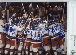 Foto firmada de 1980 de hockey de EE. UU. ganadora de oro de 8x10 por 9 - Foto cubierta de Beckett BAS - Imagen 1 de 1