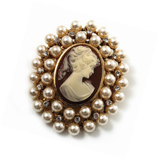 Cameo Brooch (Gold Tone) Avalaya Simulated Pearl Crystal