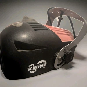 Chauvet Scorpion LGX Green Laser (2 units) – 10 mW FAT BEAM™ – 1 works, 1 needs - Picture 1 of 12