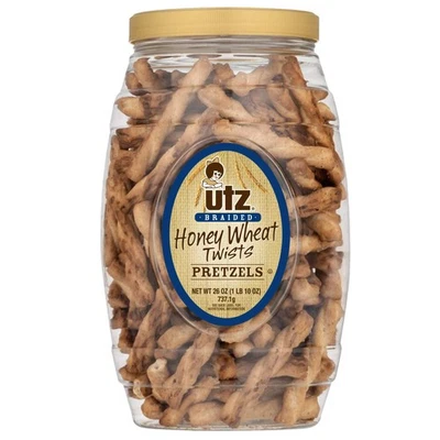 Utz Honey Wheat Trenzado Pretzel Twists - Barril de 26 oz - Sabor dulce, Grueso, Foto 1 de 4