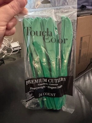 Emerald Green Premium Cutlery Plastic Knives 24ct. Party Supply New!!! - Image 1 of 2