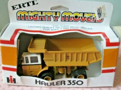 1970 Nuevo en caja ~*ERTL*~ (MIGHTY MOVERS)~1/64~"HAULER 350"~#1852~RÉPLICA DIECAST~SIN USAR, EN CAJA ORIGINAL Foto 1 de 4