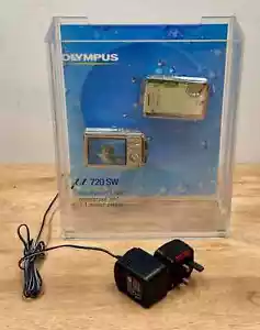 Olympus Mju μ720 SW centro rotante unità di visualizzazione vendita al dettaglio - testato - *RARO* - Foto 1 di 8