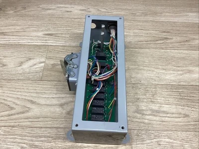 SPI Robot Interface Enclosure Assembly MISSING LID 331843-19 #812C112PR4 - Image 1 of 4