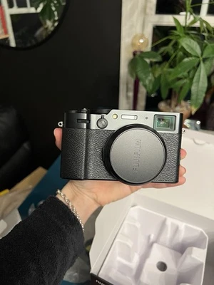 Fujifilm x100vi negro - Como nuevo Foto 1 de 4