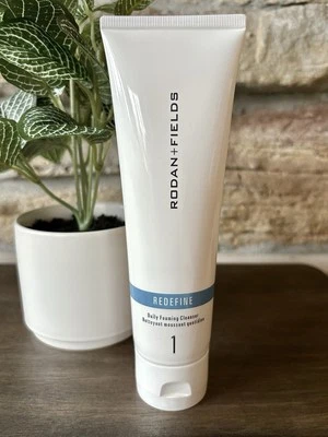 Limpiador en espuma diario Rodan + Fields Redefine 4,2 fl oz nuevo, sellado Foto 1 de 4