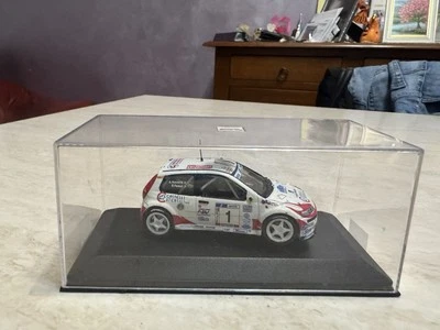 Splendida Fiat Punto 1600 Rally Navarra-Fedeli Minichamps 2002 nuova collezione - Immagine 1 di 4