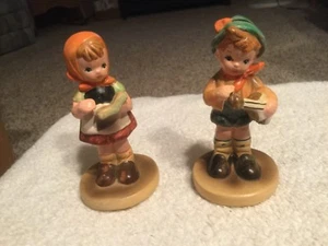 2 VINTAGE  SRI LANKA Figurines- Boy & Girl Figurine  - Picture 1 of 8