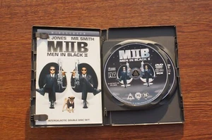 MIIB MEN IN BLACK 2 - INTERGALACTIC DOUBLE DISC SET - DVD - WATCHED ONCE - Imagen 1 de 4