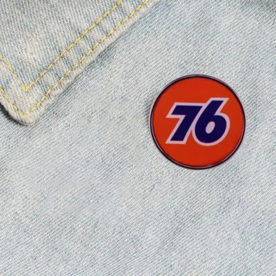 RETRO UNION 76 GASOLINE LIMITED EDITION LAPEL PIN...W/BONUS SILVER STORAGE BAG!! - Image 1 of 4