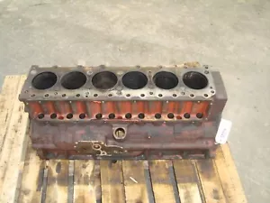 1964 Farmall IH 706 Gas Tractor Engine Block 367511R4 - Picture 1 of 10