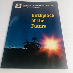Langley Research Center Booklet Viking Mission NASA Birthplace Of The Future - Picture 1 of 17