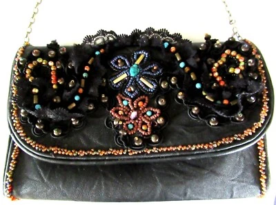 Cartera vintage de encaje negro y con cuentas de Mary Frances Foto 1 de 4