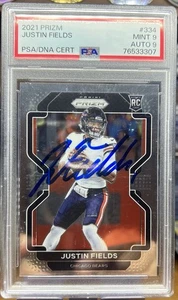 2021 Panini Prizm #334 Justin Fields Rookie Prizm Autograph PSA 9 AUTO 9 Bears - Bild 1 von 2