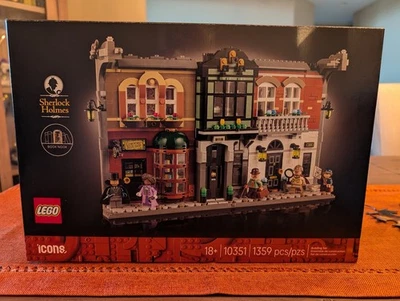 LEGO 10351 Icons Sherlock Holmes: Book Nook - Image 1 of 4