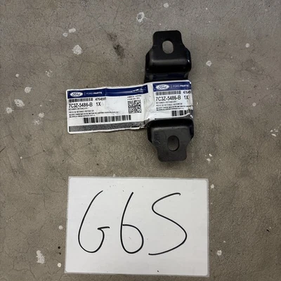 Ford 7C3Z5486B F250 F350 Super Duty Stabilizer Bar Bracket Fits 2008-2010 - Image 1 of 4