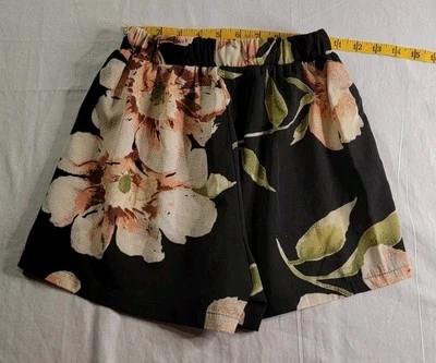 Pantalones Cortos Mujer Gasa Negros y Florales Talla Mediana 22W Elásticos - Playa Tropical Boho Foto 1 de 4