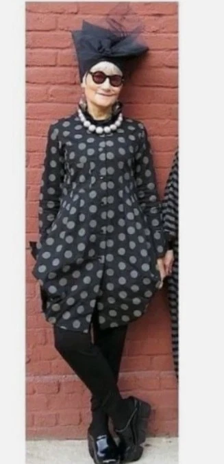 Cómoda túnica esculpida de algodón de gran tamaño con botones manga M a lunares de EE. UU. XS Foto 1 de 4