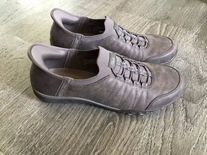 Skechers Slip Ins Womens Breathe-Easy Home-Body Dark Taupe Shoes Size 8 Sneakers - Picture 1 of 12