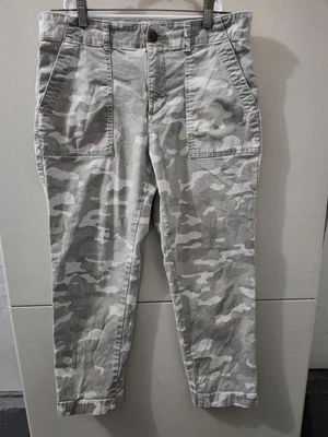 Gap Pants Womens 8 Green Girlfriend Khaki Chino Camo Taper Cotton Stretch Ankle - Image 1 of 4