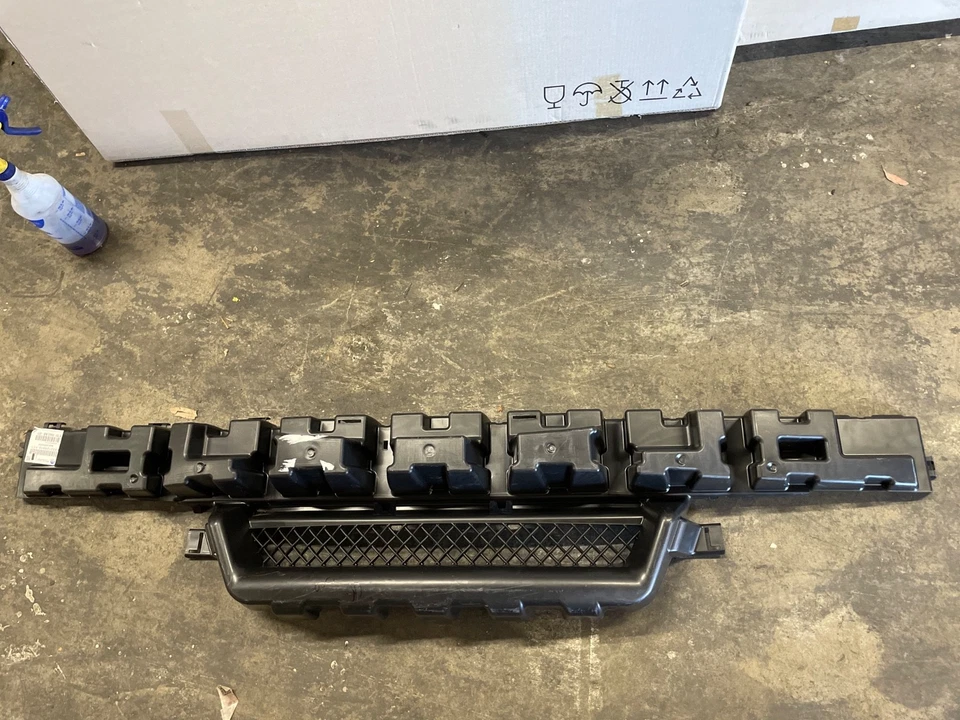 OEM Front Bumper Absorber + Grille For Chrysler 300 2011 2012-2014 57010463AB - Image 1 of 4