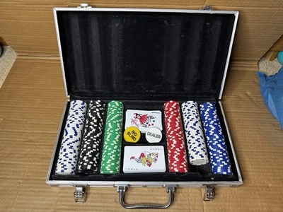 Poker Chip Set Standard Tournament Chips - Image 1 of 2