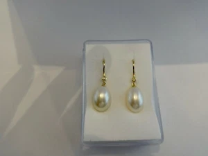 Weiße Zuchtperlen Ohrhänger mit 2 Brillanten 585 Gelbgold "Sonderangebot" - Picture 1 of 3