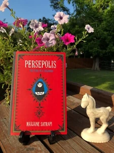 Persepolis The Story of a Childhood Marjane Satrapi 2003 Softcover Graphic Novel - Picture 1 of 6