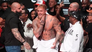 MIKE TYSON VS JAKE PAUL FIGHT - Foto impresa brillante 4x6 - Imagen 1 de 1