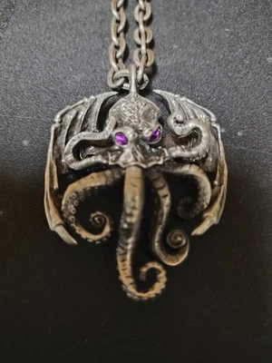 💥CTHULHU💥NECKLACE💥HP LOVECRAFT💥 HORROR💥SCI-FI💥 OCCULT💥PURPLE STONE EYES💥 - Image 1 of 4