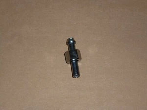 STRAIGHT FUEL PIPE SPIGOT NIPPLE for Petcock Triumph Norton BSA 500 650 750 850 - Picture 1 of 1