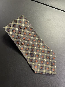 Hunter & Lords Tie Geometric Medallion Necktie 100% Silk Made In USA - Picture 1 of 7