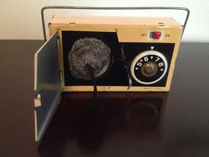 VINTAGE JAPAN BLECHSPIELZEUG WITZRADIO MIT MAUSARSCH & SCHWANZ SEHR SELTEN PRAKTISCHER WITZ - Bild 1 von 10