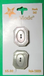 (2)LaMODE 7/8" MODIFIED RECTANGLE "ETCHED" RIM GRAY PLASTIC 2-HOLE BUTTONS(Z147) - Picture 1 of 4