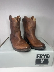 Botas Frye Mujer Talla 7 Carson Botines Cortos Tirar de Cuero Marrón Tacón (LEER) - Imagen 1 de 18