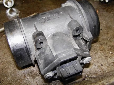 96 97 98 99 00 ELANTRA MEDIDOR DE FLUJO DE AIRE 2,0 LITROS 4 CILINDROS Foto 1 de 4