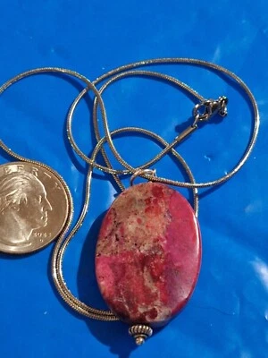 Lindo Colar Pingente de Rodonita com Cristais~Rosa Vermelha~21"Cadeia Tom Prata~#RC - Imagem 1 de 4