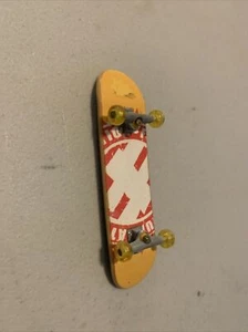 Tech Deck Skateboards Fingerboard Skateboard - Picture 1 of 3