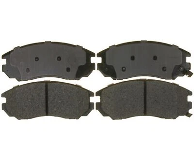 Комплект передних дисковых тормозных колодок Raybestos для Hyundai Tiburon 2004-2006 годов выпуска (SGD1104C) - Изображение 1 из 4