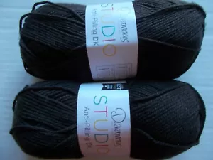 Deramores Studio Filato Anti-pilling DK, Cioccolato, lotto di 2 (273 yds ea) - Foto 1 di 2