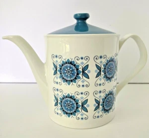 Johnson Brothers Teekanne Vintage blau Blumenmuster auf weiß 6 1/2 Zoll - Bild 1 von 6