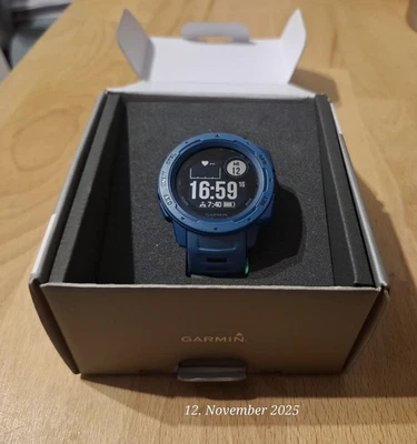 Garmin Instinct Smartwatch,  Farbe: Blau, Outdoor-Uhr, in OVP - kaum getragen - Bild 1 von 4