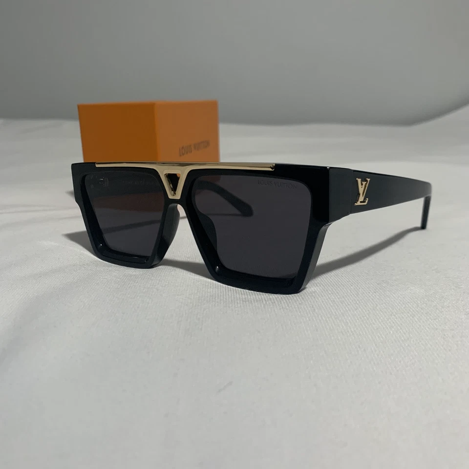 Louis Vuitton Sunglasses Black & Gold Z1502W | Pre-Owned | - Image 1 of 4