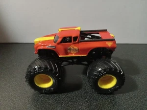 Monster Jam "Radical Rescue" monster truck - Picture 1 of 6