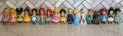 LOTE de 17 piezas de mini muñecas Disney Princess para niños pequeños Foto 1 de 4