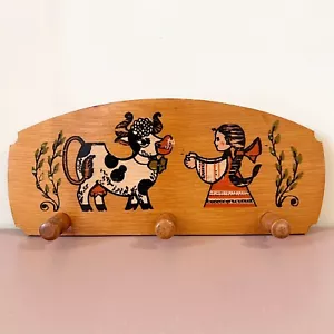 De colección Niña con Abrigo de Vaca o Ganchos de Toalla Pared Soviética Niños Decoración de Habitación URSS - Imagen 1 de 6