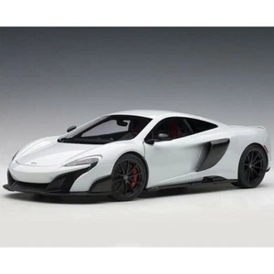 Coche modelo compuesto completamente abierto McLaren 675Lt blanco sílice 1/18 por Autoart 76046 - Imagen 1 de 10